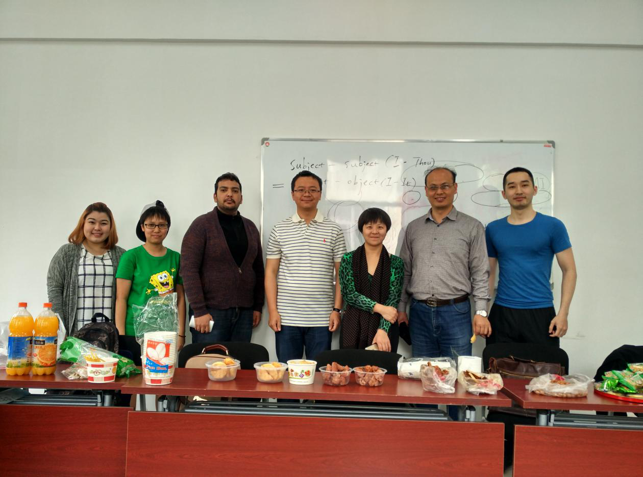 国模性爱
举办留学生师生交流会