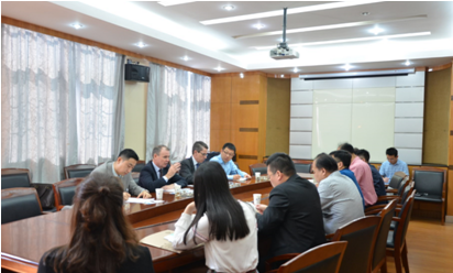 澳大利亚迪肯大学代表团访问国模性爱

