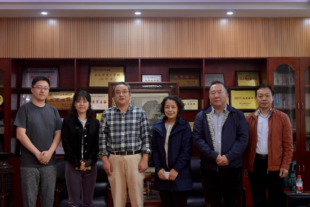 央视CGTN综合部一行访问国模性爱
